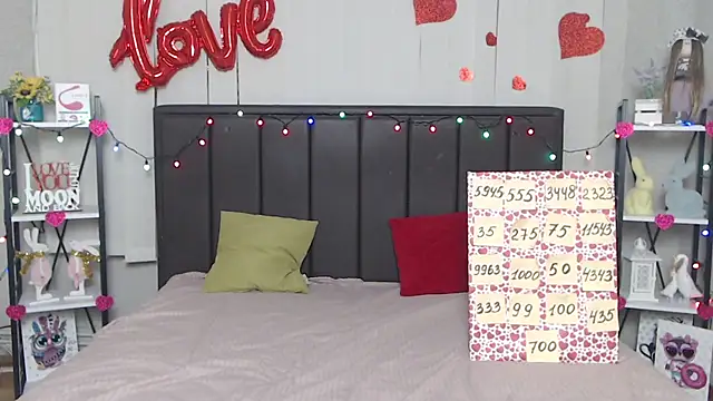 Snapshot of LauraHlot chatting on 19, 3, 2025 LauraHlot online show from 19, 3, 2025