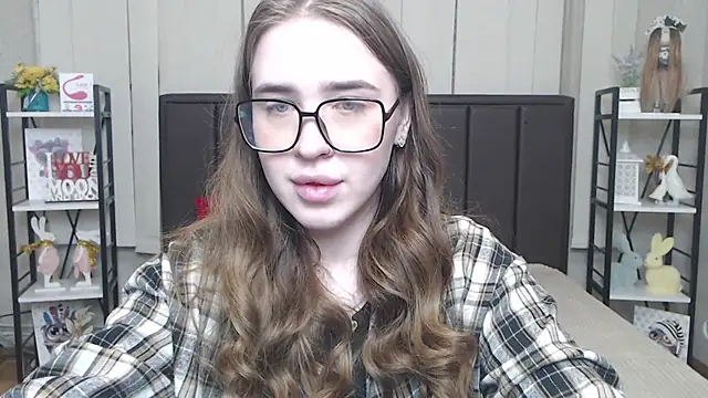 Snapshot of LauraHlot chatting on 29, 11, 2025 LauraHlot online show from 29, 11, 2025