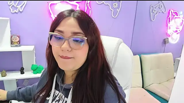 Camiila Osorio online show from 17, 9, 2025