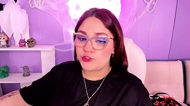 Camiila Osorio online show from 20, 10, 2025