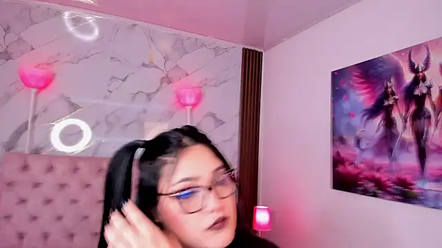 Camiila Osorio online show from 18, 3, 2026