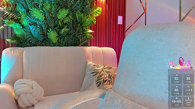 Snapshot of foxxxmegan chatting on 11, 10, 2025 foxxxmegan online show from 11, 10, 2025