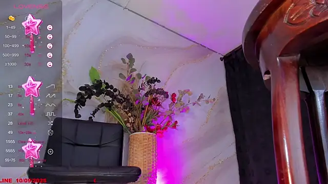 Karla-Ebony online show from 10, 9, 2025