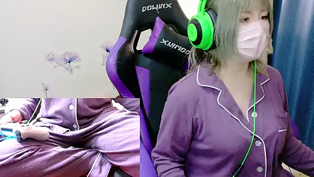 Snapshot of hazuki_8008 chatting on 25, 2, 2026 hazuki 8008 online show from 25, 2, 2026