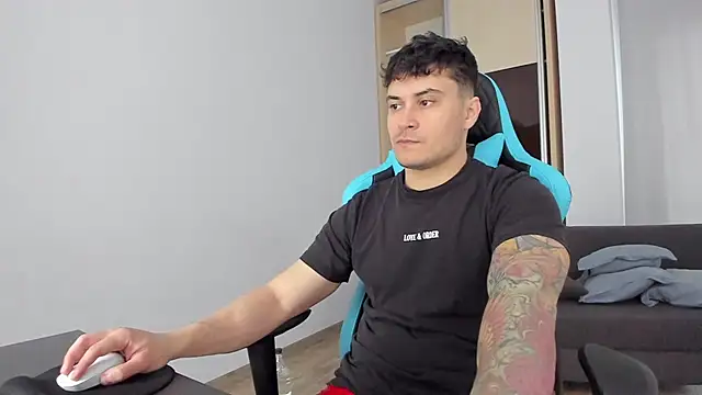 MatMalonne online show from 4, 2, 2025