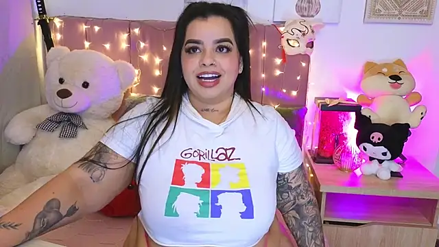 MiahJoness online show from 15, 7, 2026