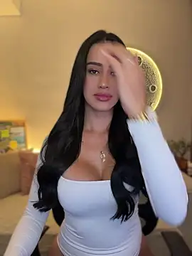 SarahhSmitth1 online show from 27, 6, 2026