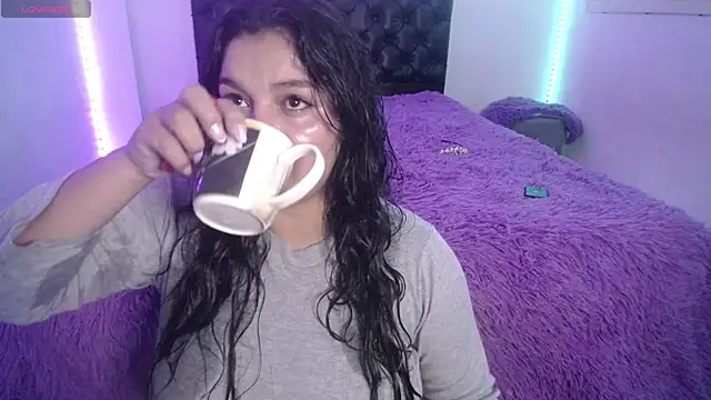 Laurenkenner  online show from 23, 4, 2026