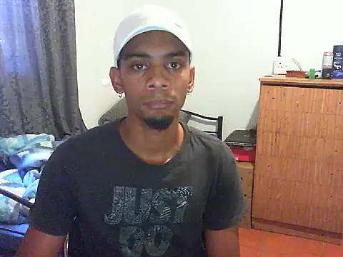 Snapshot of 29YOURZ_28_ chatting on 17, 3, 2025 29YOURZ 28 online show from 17, 3, 2025