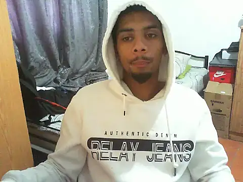 Snapshot of 29YOURZ_28_ chatting on 7, 10, 2025 29YOURZ 28 online show from 7, 10, 2025