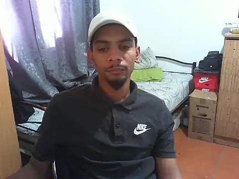 Snapshot of 29YOURZ_28_ chatting on 10, 10, 2025 29YOURZ 28 online show from 10, 10, 2025