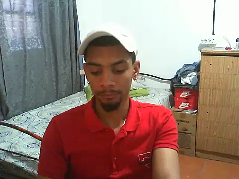 Snapshot of 29YOURZ_28_ chatting on 19, 11, 2025 29YOURZ 28 online show from 19, 11, 2025