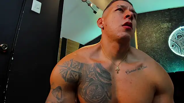 MassimoWalton2 online show from 10, 1, 2025