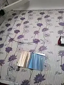 SweetLeila40 online show from 12, 1, 2025