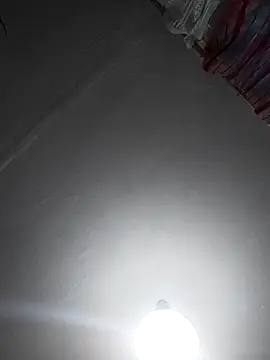 SweetLeila40 online show from 8, 4, 2026