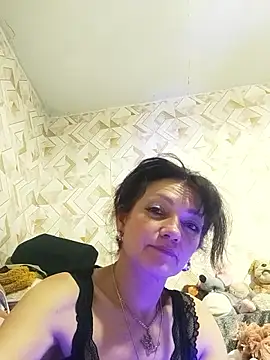SweetLeila40 online show from 11, 6, 2026