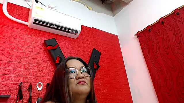 evaleribigtits18 online show from 3, 2, 2025