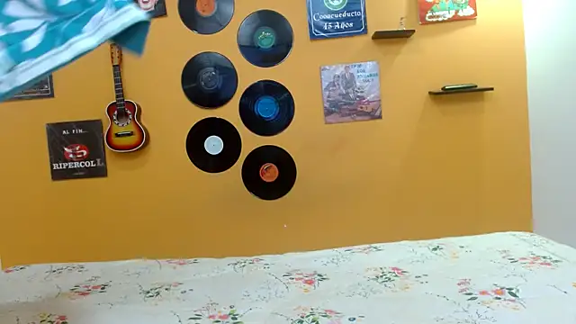 evaleribigtits18 online show from 19, 9, 2025