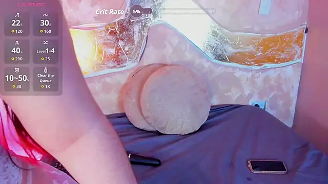 melaniecooperr online show from 4, 11, 2025