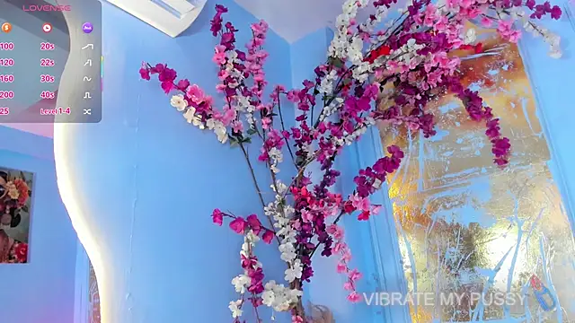 Snapshot of melaniecooperr chatting on 10, 5, 2026 melaniecooperr online show from 10, 5, 2026
