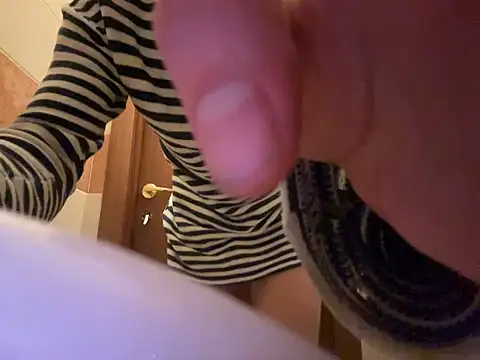 Snapshot of NimFF123 chatting on 10, 2, 2025 NimFF123 online show from 10, 2, 2025