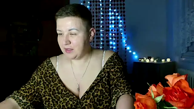 Annet1912 online show from 1, 2, 2025