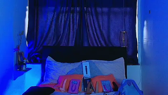 Snapshot of avans_15 chatting on 4, 2, 2025 avans 15 online show from 4, 2, 2025