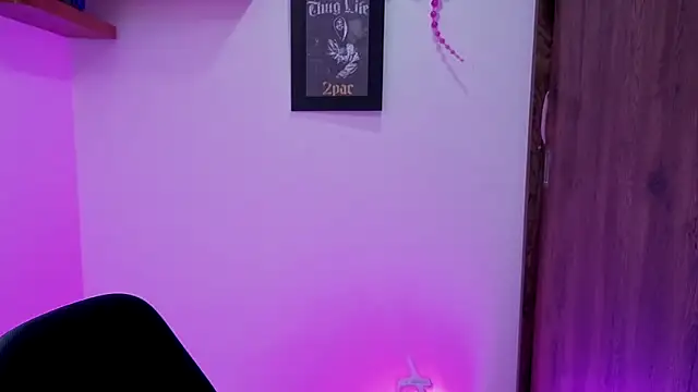 Snapshot of avans_15 chatting on 17, 10, 2025 avans 15 online show from 17, 10, 2025