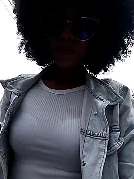 Snapshot of BlairSamy chatting on 7, 3, 2025 BlairSamy online show from 7, 3, 2025