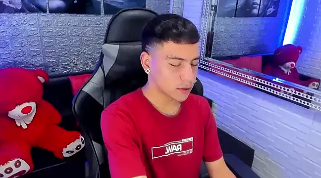 salvadorgomezx online show from 20, 12, 2024