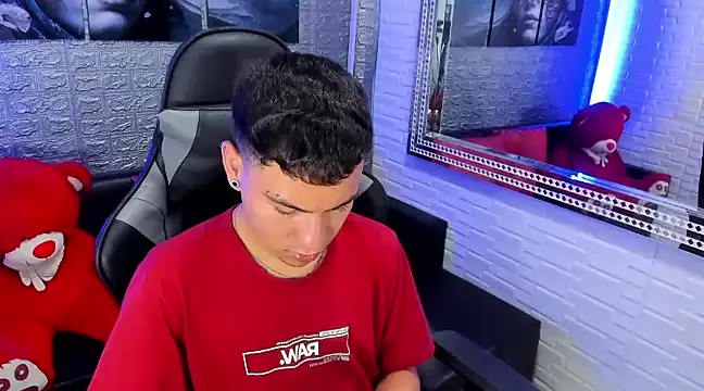 salvadorgomezx online show from 21, 12, 2024