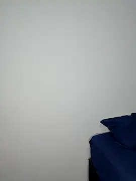 VitoriaFernandes online show from 13, 2, 2025