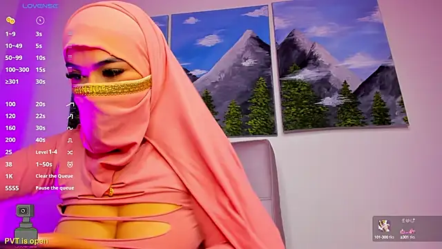 Tahiraa  online show from 5, 2, 2025