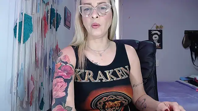 Snapshot of yulieth_anamar chatting on 21, 12, 2024 yulieth anamar online show from 21, 12, 2024