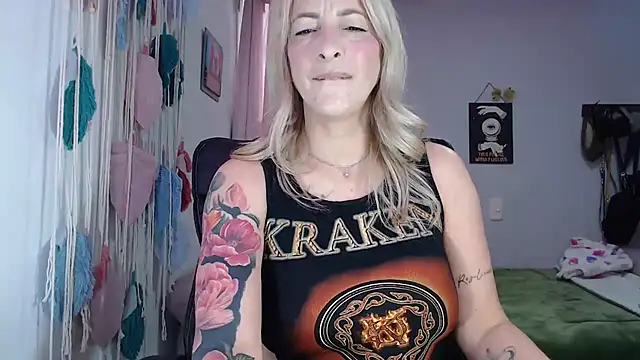 Snapshot of yulieth_anamar chatting on 2, 1, 2025 yulieth anamar online show from 2, 1, 2025