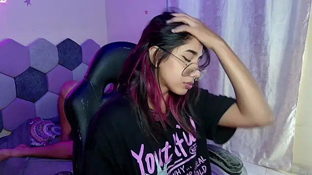 Horny tgn online show from 4, 2, 2025