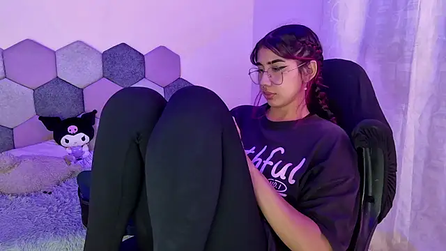 Horny tgn online show from 12, 1, 2026