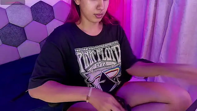 Horny tgn online show from 25, 4, 2026