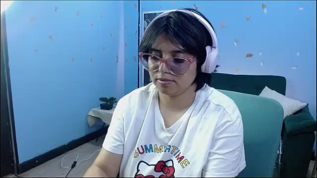 X CHERRY XX online show from 5, 6, 2026