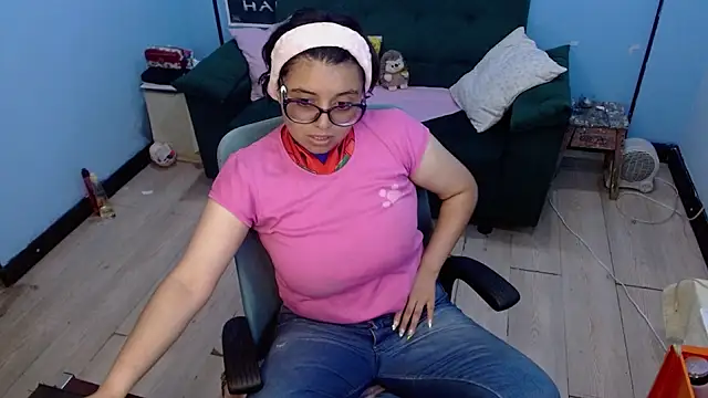 X CHERRY XX online show from 18, 7, 2026