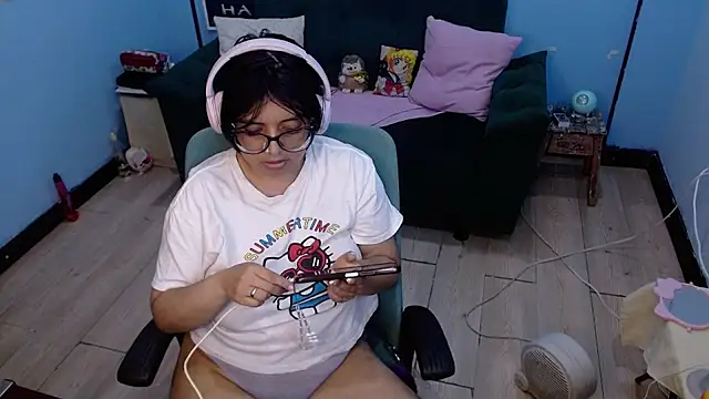 X CHERRY XX online show from 20, 7, 2026