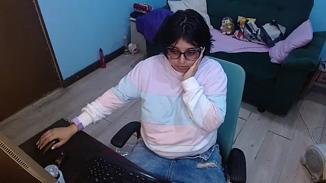 X CHERRY XX online show from 21, 7, 2026