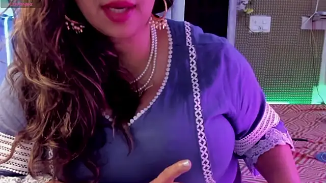 Gulabi Queen online show from 26, 2, 2025