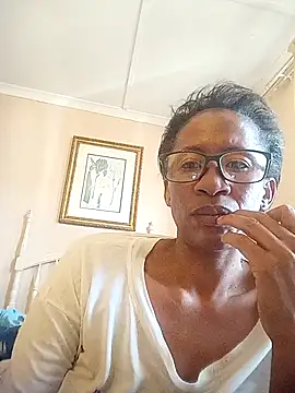 Snapshot of bustybillies chatting on 2, 10, 2025 bustybillies online show from 2, 10, 2025