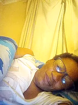 Snapshot of bustybillies chatting on 11, 10, 2025 bustybillies online show from 11, 10, 2025