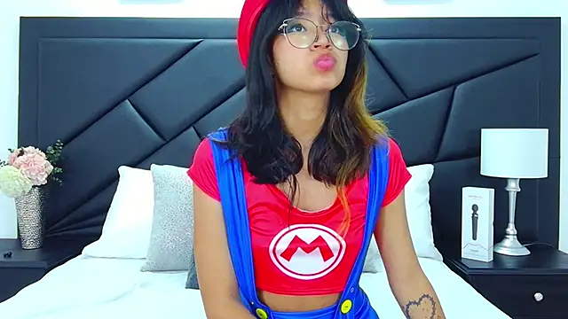 Snapshot of Yommi_Winx chatting on 28, 12, 2024 Yommi Winx online show from 28, 12, 2024