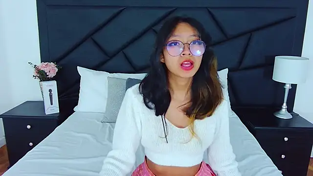 Snapshot of Yommi_Winx chatting on 7, 2, 2025 Yommi Winx online show from 7, 2, 2025