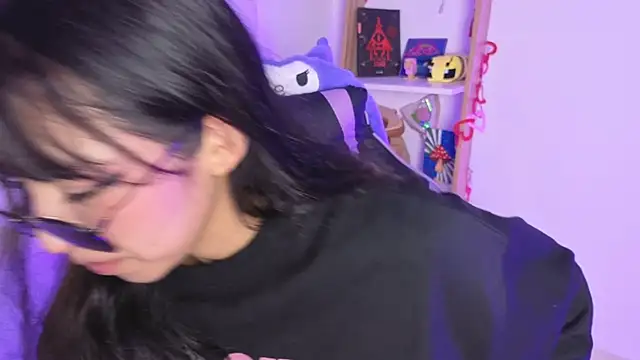 Snapshot of Yommi_Winx chatting on 16, 11, 2025 Yommi Winx online show from 16, 11, 2025