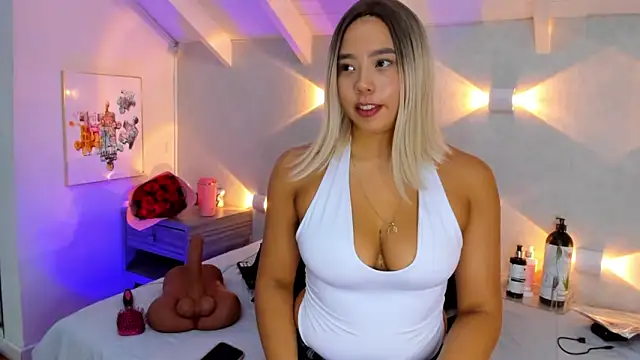 Martina Miiller online show from 10, 4, 2026