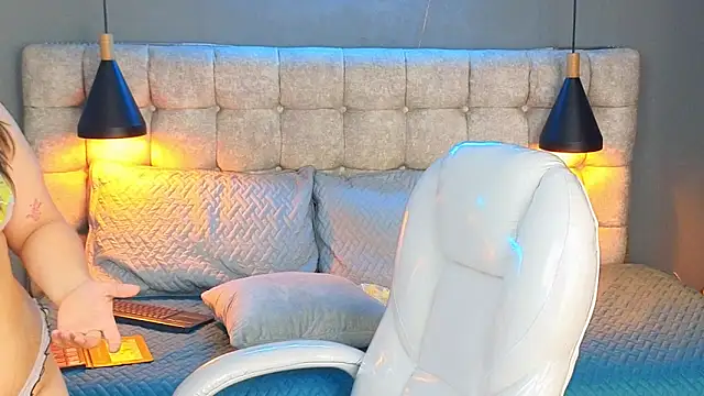 Laia and Aloby online show from 15, 3, 2025